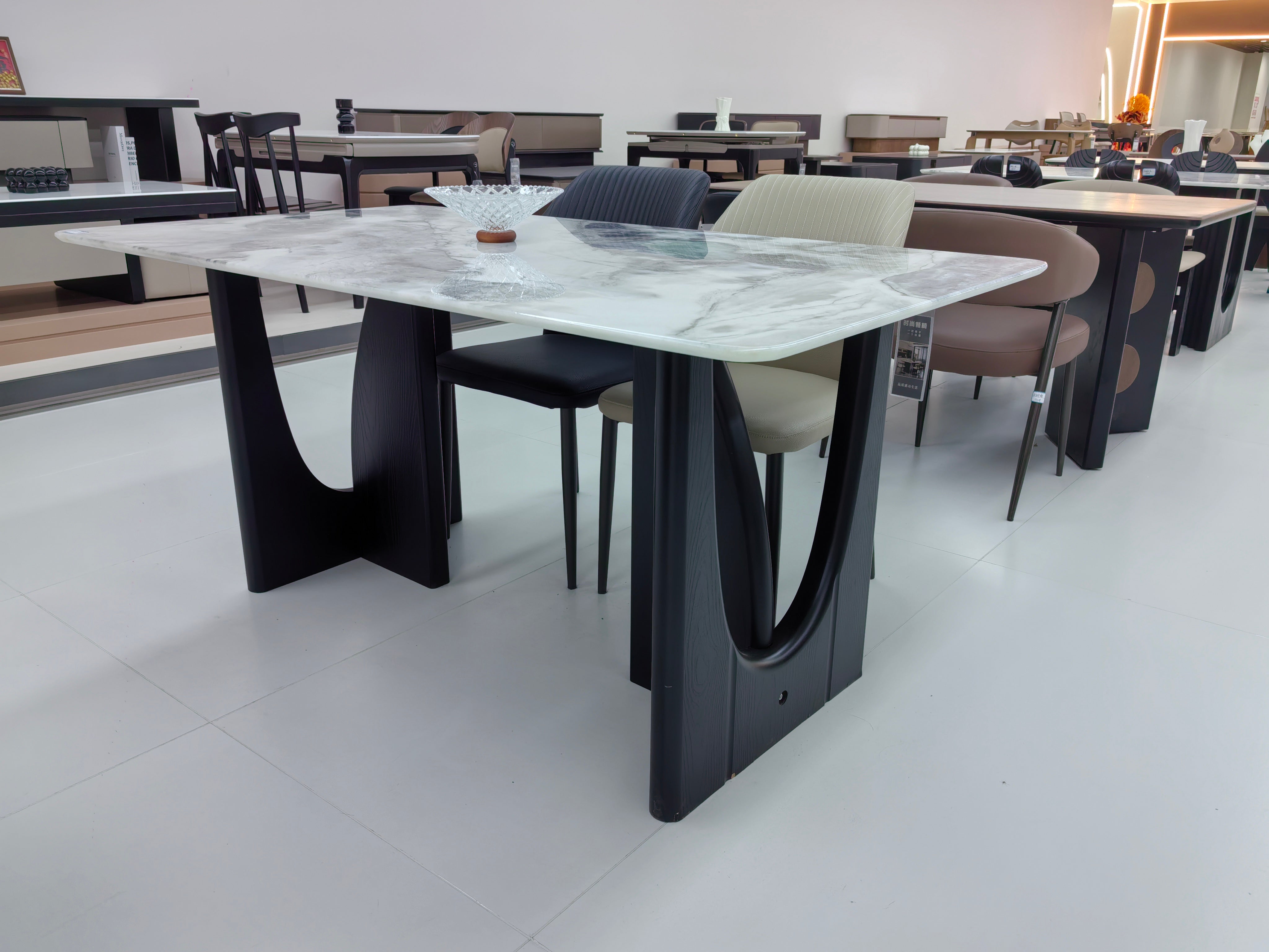 Dining Table Super Crystal Wood Veneer LKD080DTSSJ | LEUKHOME