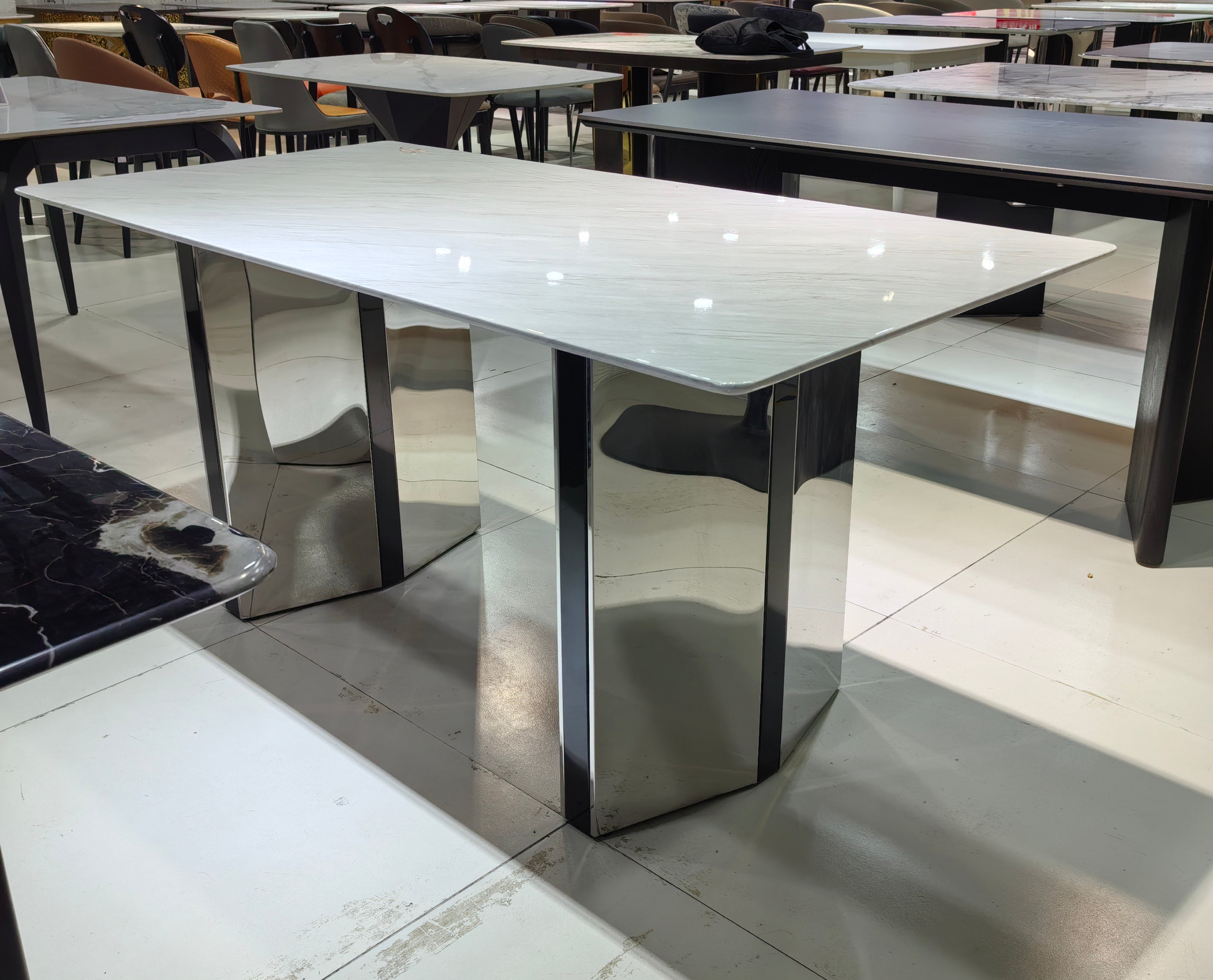 Dining Table Marble Stainless Steel LKD100DTHX | LEUKHOME