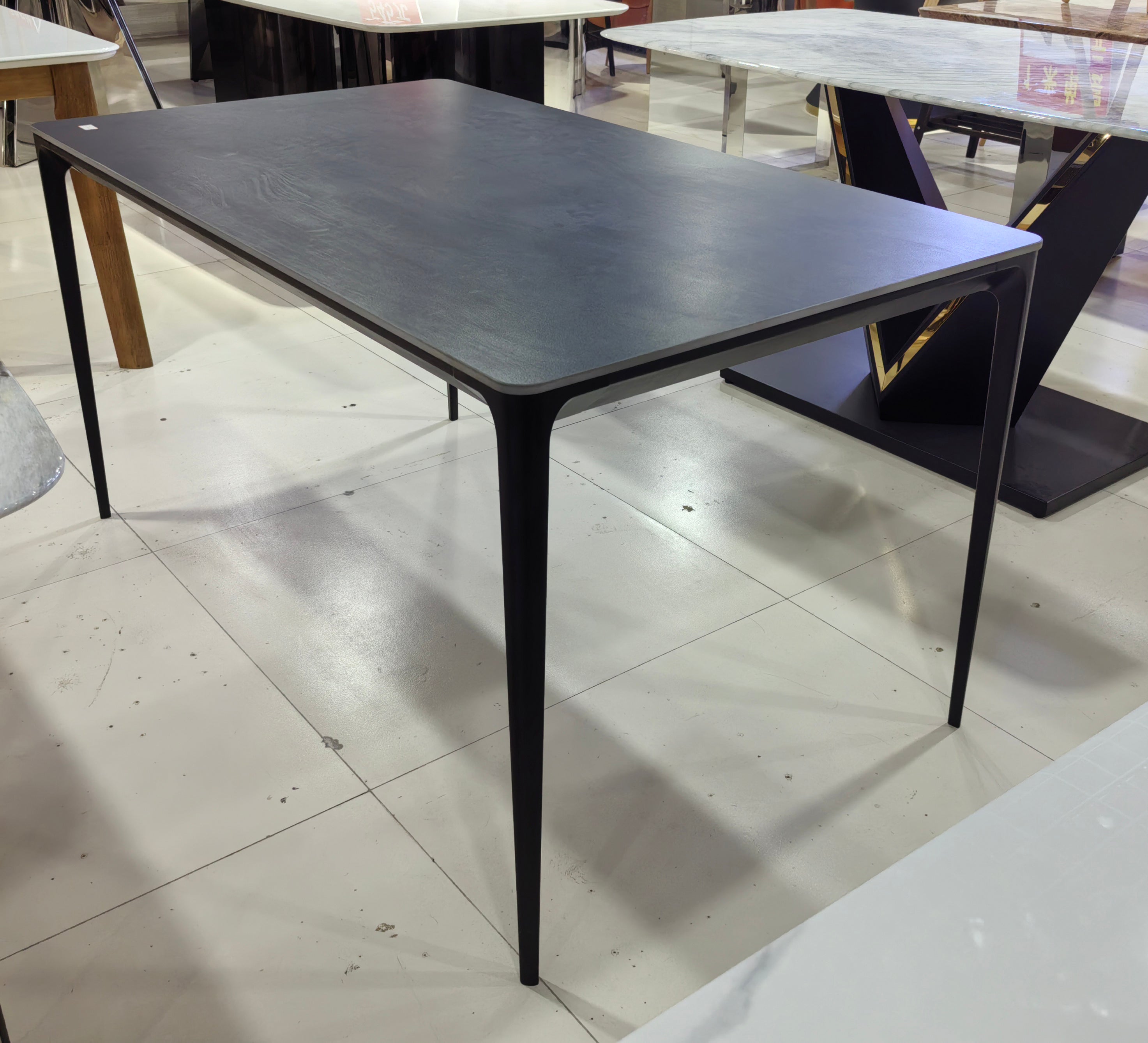 Dining Table Sintered Stone Carbon Steel LKD103DTHX | LEUKHOME