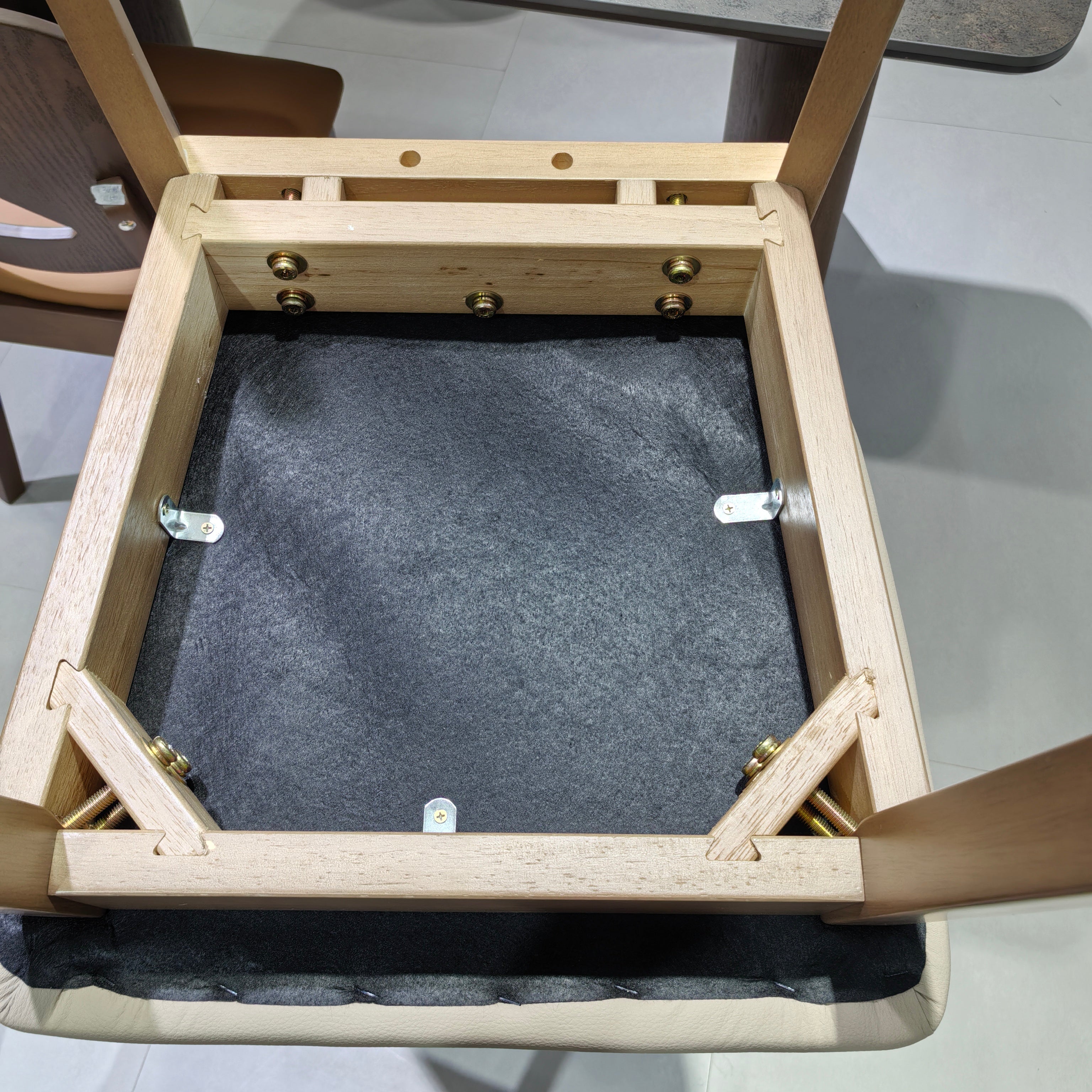 Dining Table PU (2 Chairs) LKD127DCSHYC | LEUKHOME