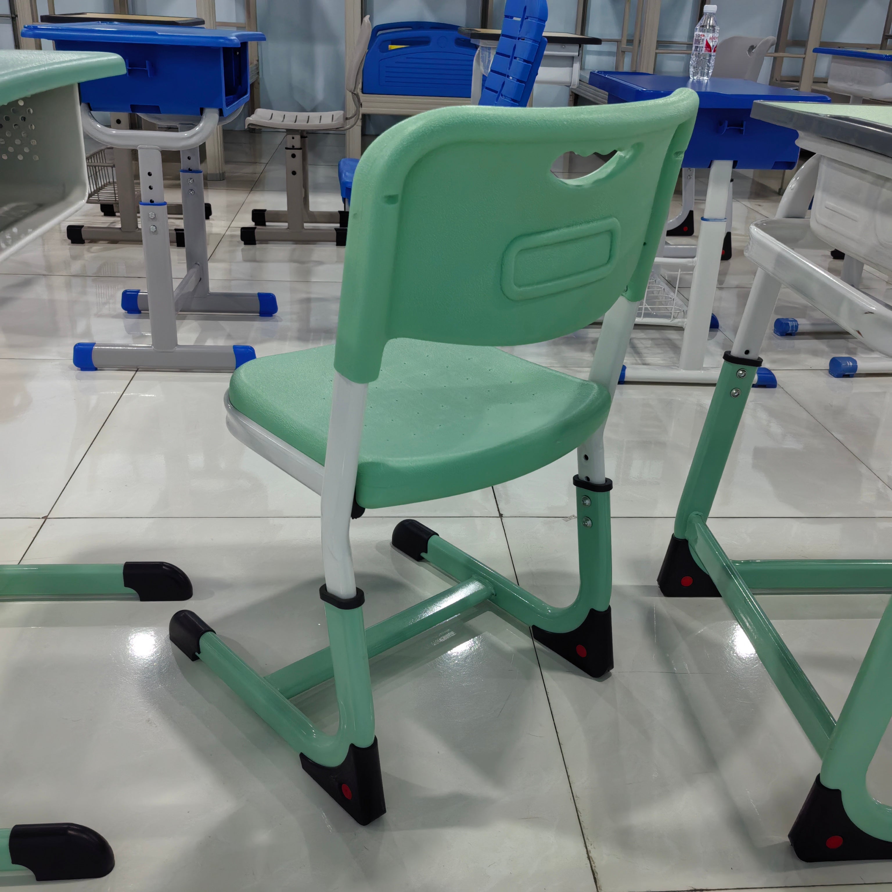 Single Desk and Chair, 2 Sets (2 Tables+2 Chairs) LKS205DKTSL | LEUKHOME