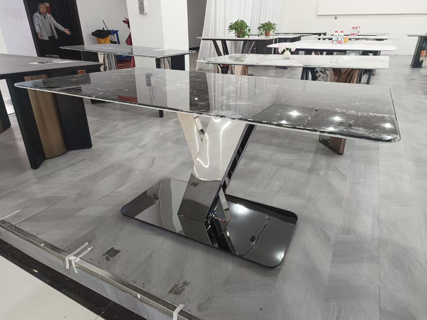 Dining Table Super Crystal Stainless Steel LKD066DTYX | LEUKHOME
