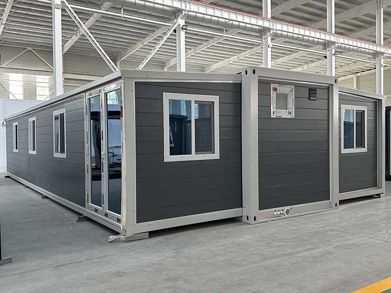 30 Feet Sloping Top Double-wing Expansion Box House ES30F