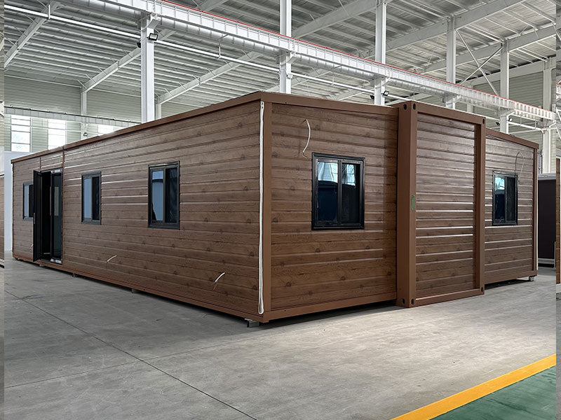 40 Feet Sloping Top Double-wing Expansion Box House ES40F
