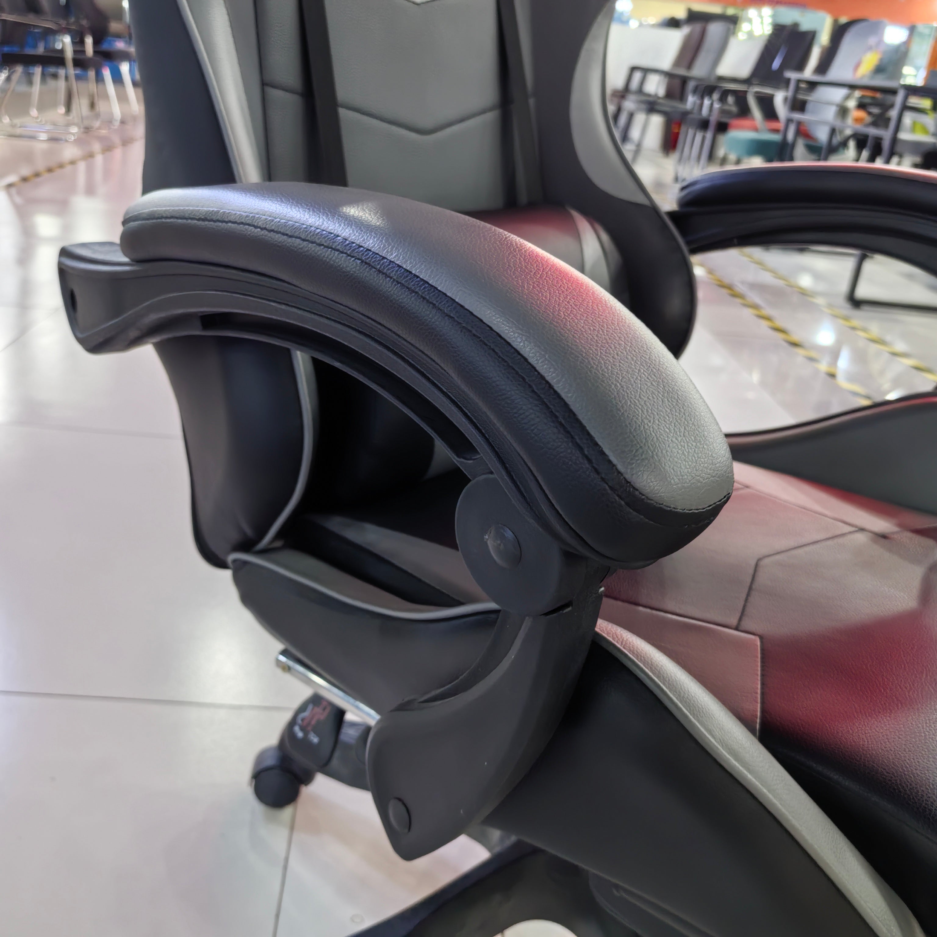 Gaming Chair (1 Chairs) LKG008GCYN | LEUKHOME