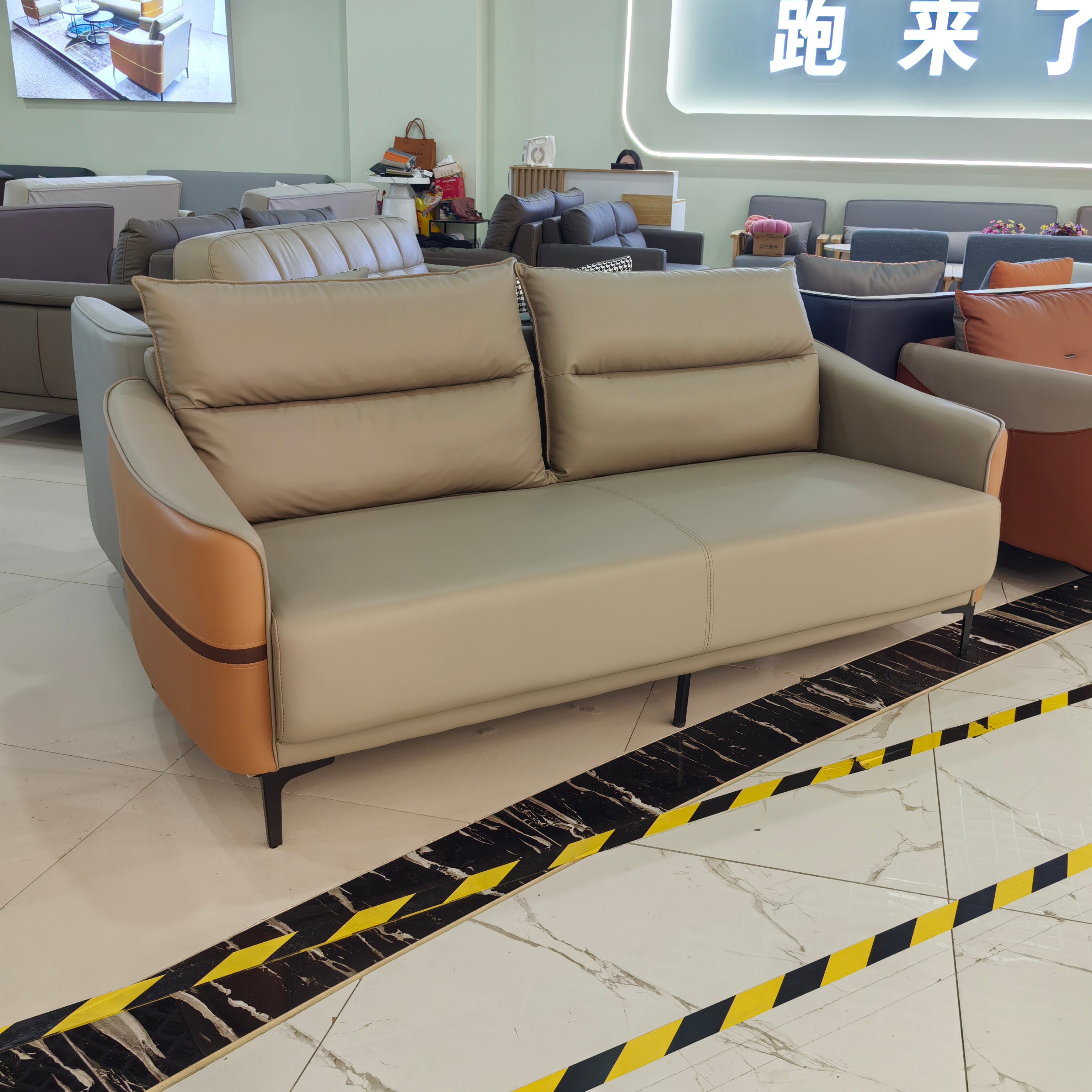 Sofa Eco Leather LKL013SFPLL | LEUKHOME