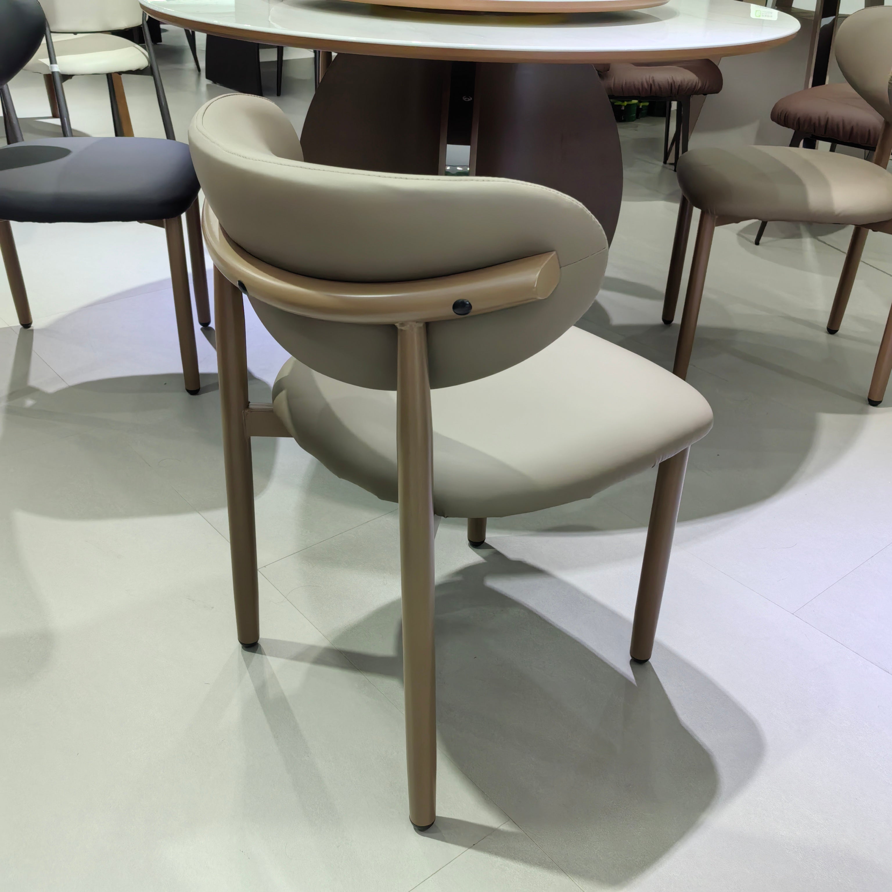 Обеденный стол PU (2 стула) LKD131DCSHYC | LEUKHOME