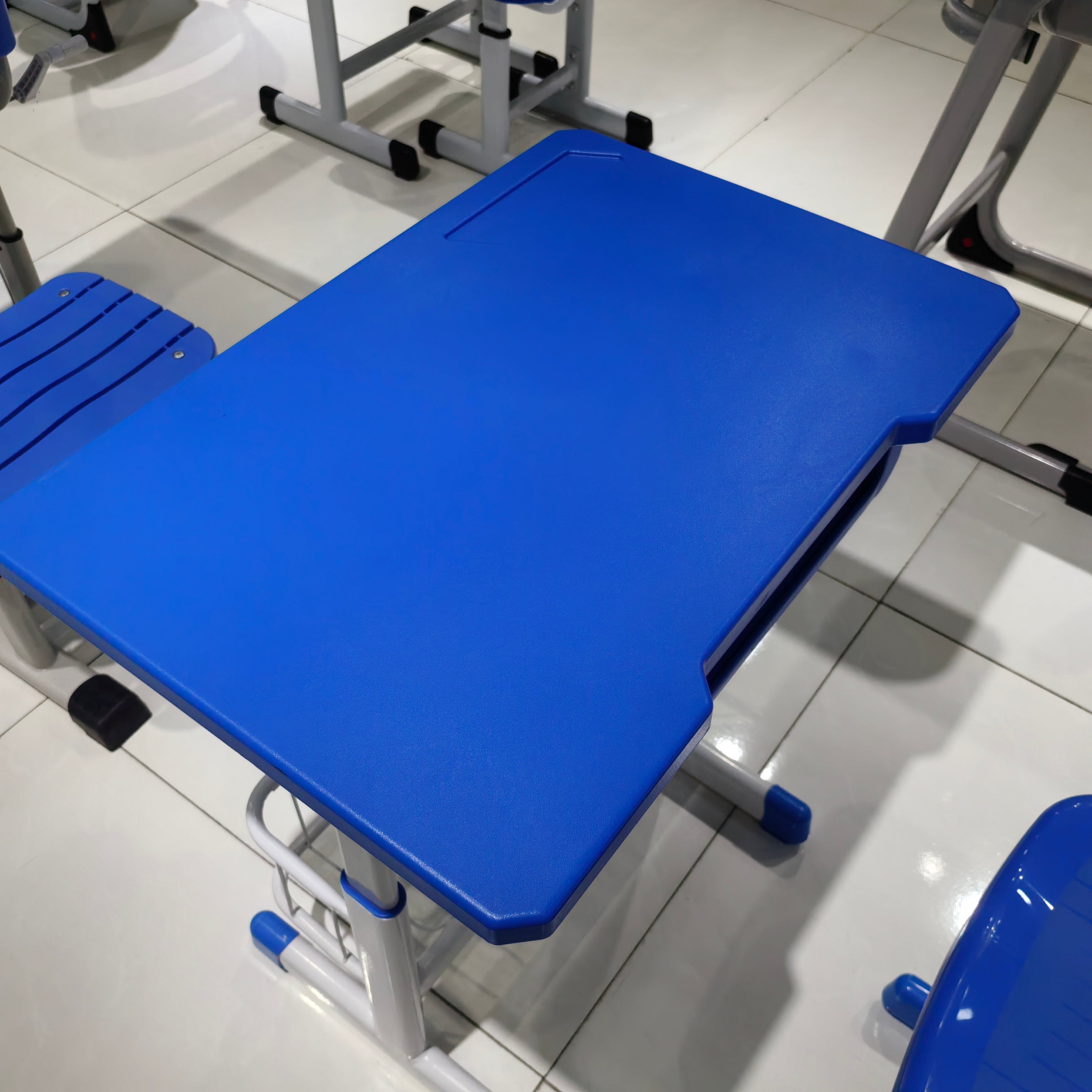 Single Desk and Chair, 1 Set (1 Table+1 Chair) LKS307DKTSL | LEUKHOME