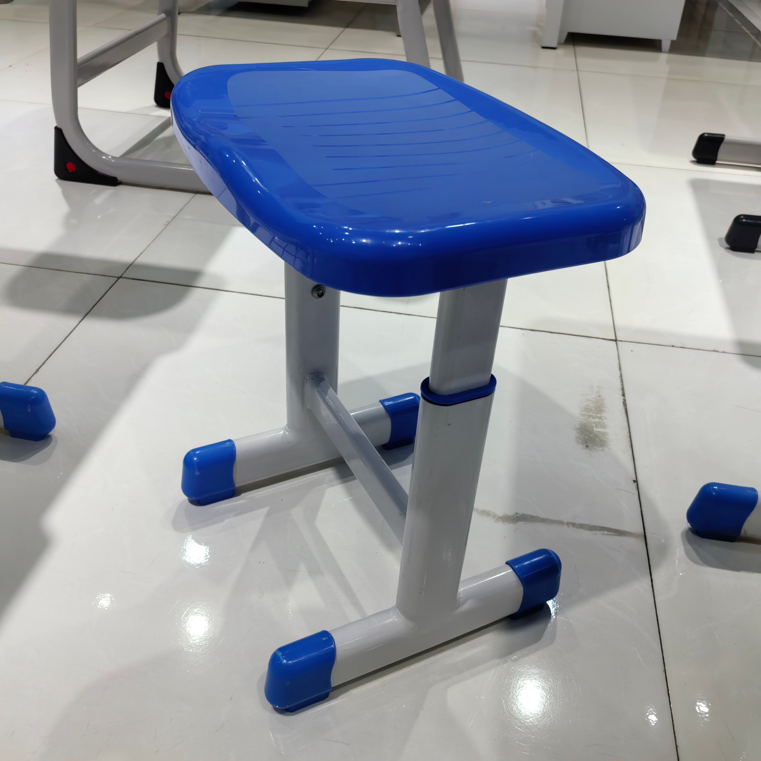 Single Desk and Chair, 1 Set (1 Table+1 Chair) LKS307DKTSL | LEUKHOME