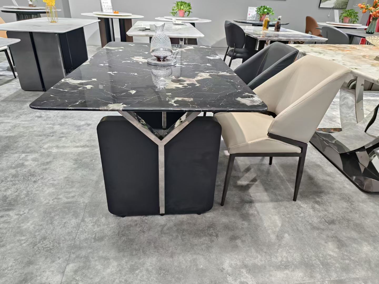 Dining Table Super Crystal Stainless Steel Wood LKD065DTYX | LEUKHOME