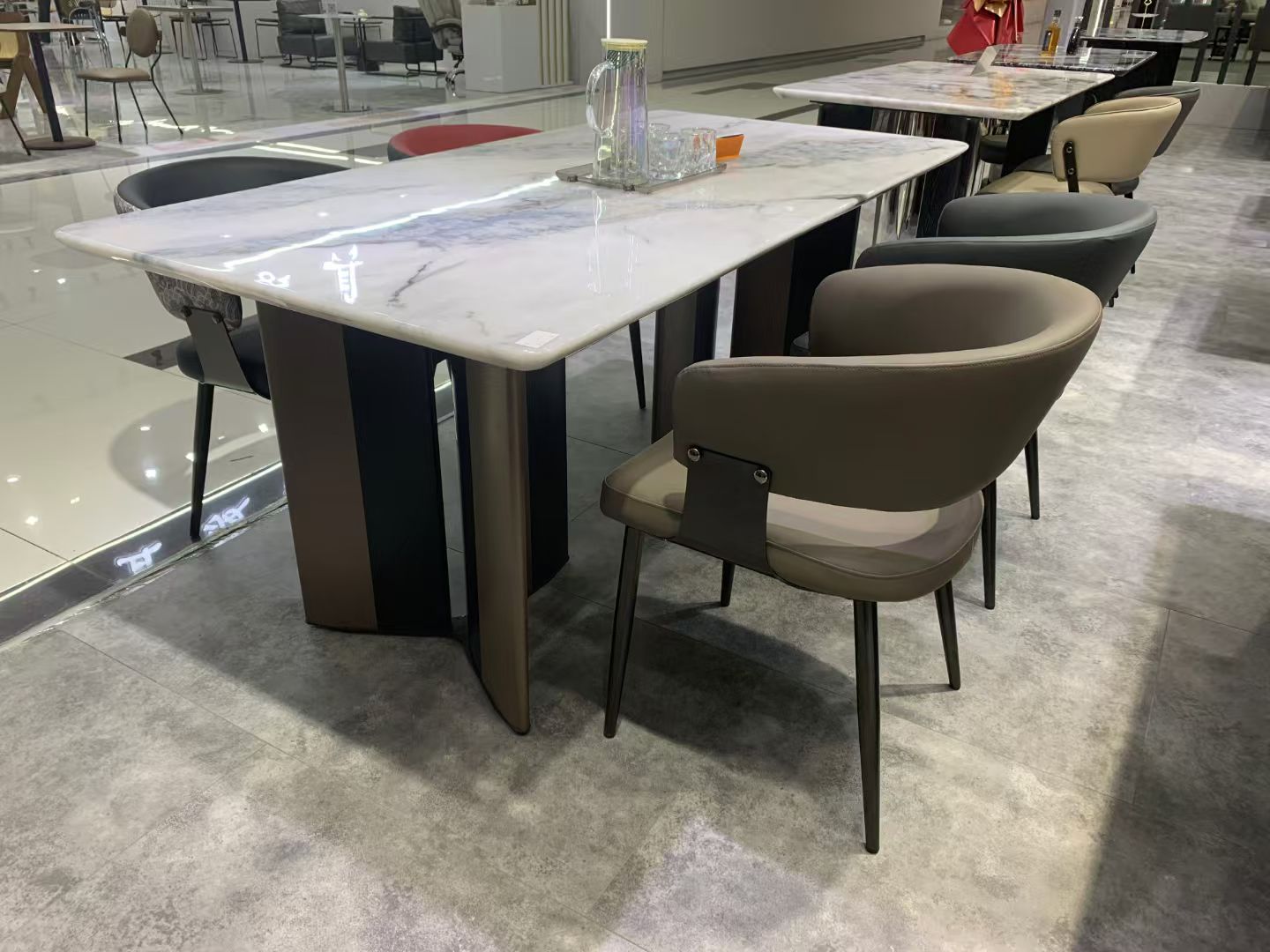 Dining Table Super Crystal Stainless Steel LKD067DTYX | LEUKHOME