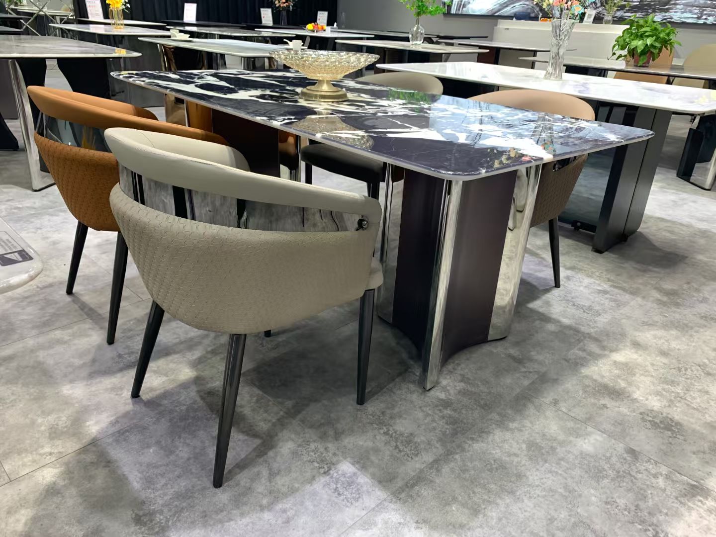 Dining Table Super Crystal Stainless Steel LKD059DTYX | LEUKHOME